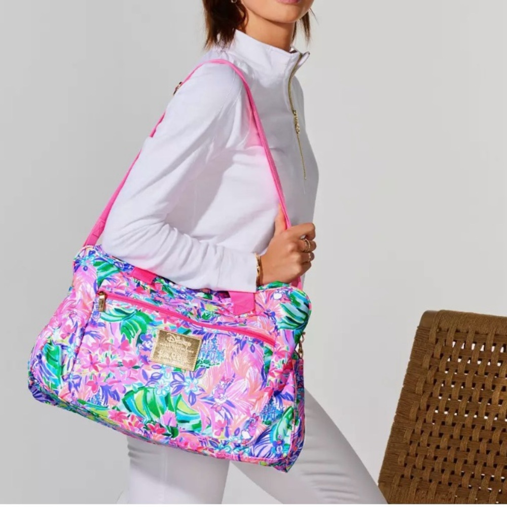 Lilly Pulitzer Minnie Mouse and Daisy Duck Weekender Bag – Disney Parks